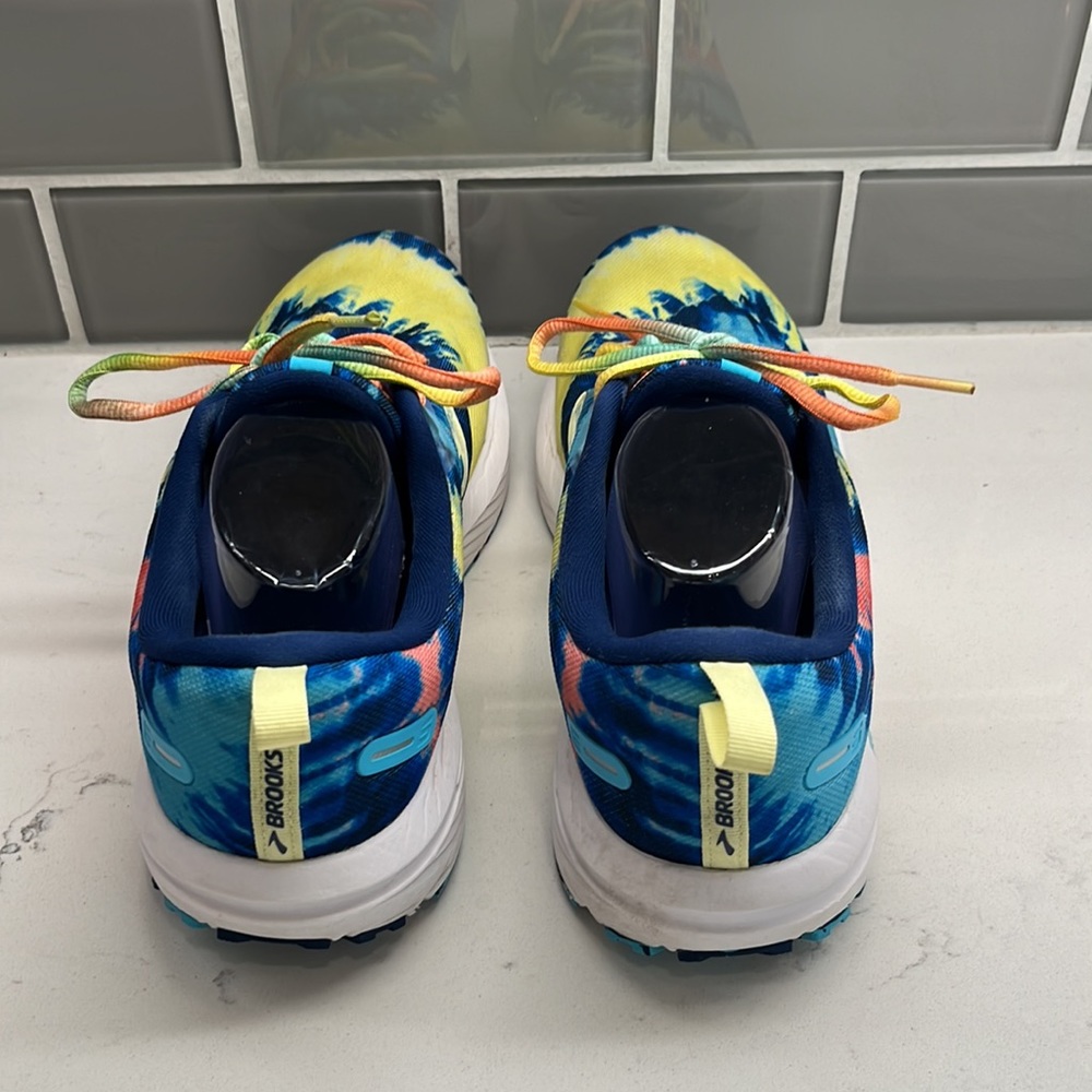 Brooks Multicolor Athletic Shoes - Picture 4 of 11